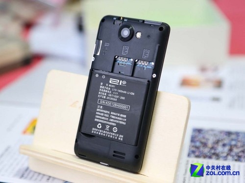 表达晚辈孝心 8款实用级老人手机推荐 