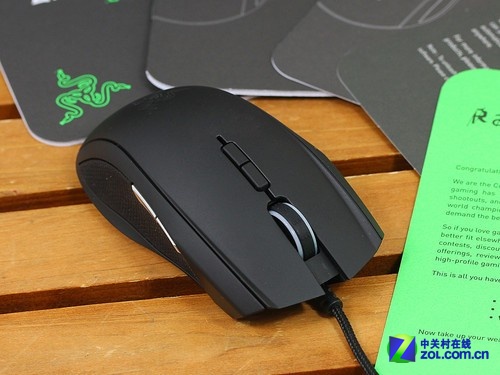 Razer 太攀皇蛇黑色 外观图 