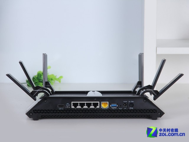 玩转三频Wi-Fi 网件夜鹰X6(R8000)评测