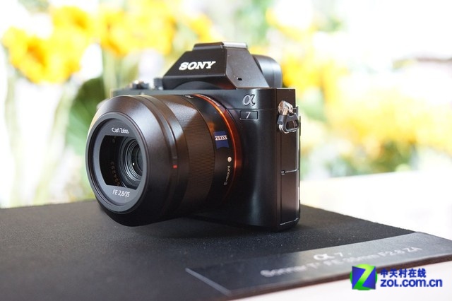 索尼 A7黑色 外观图