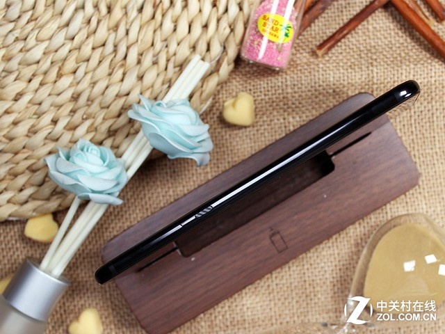 自拍美颜全靠它 上京东买HUAWEI nova 2
